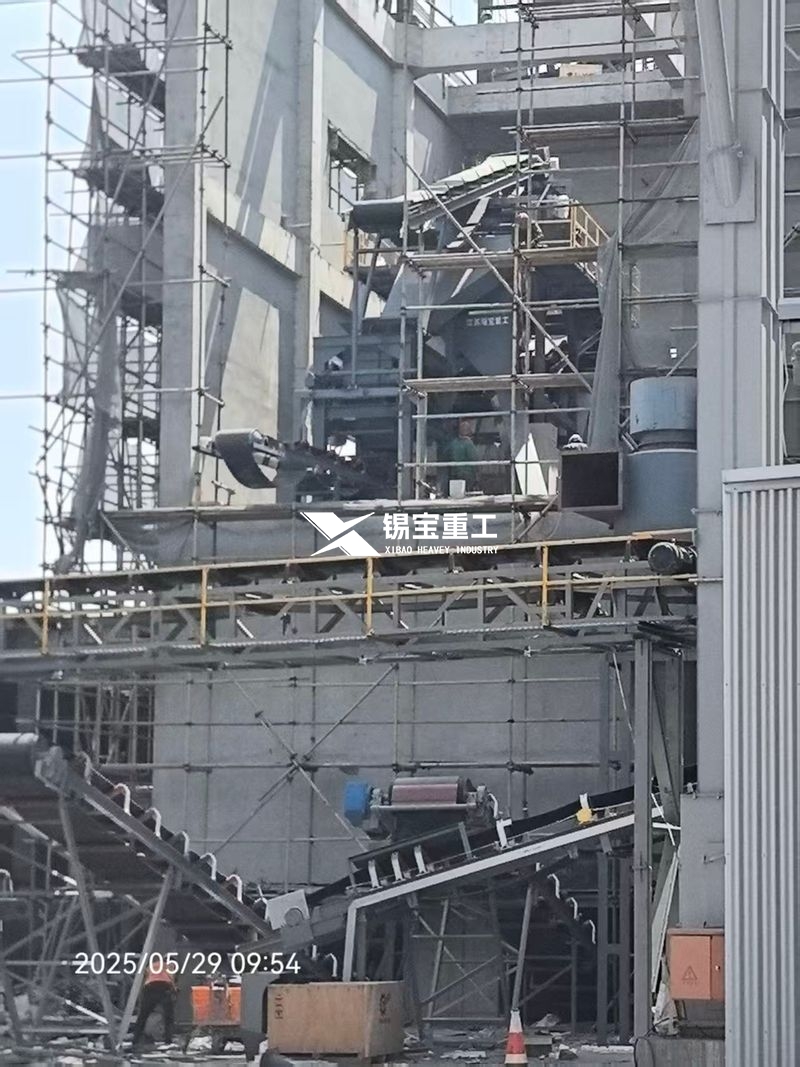 上海嘉定現(xiàn)場（搭配日工一體機，帶自動布料系統(tǒng)）